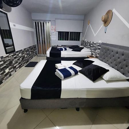 Hotel Medellin Calasanz Dış mekan fotoğraf