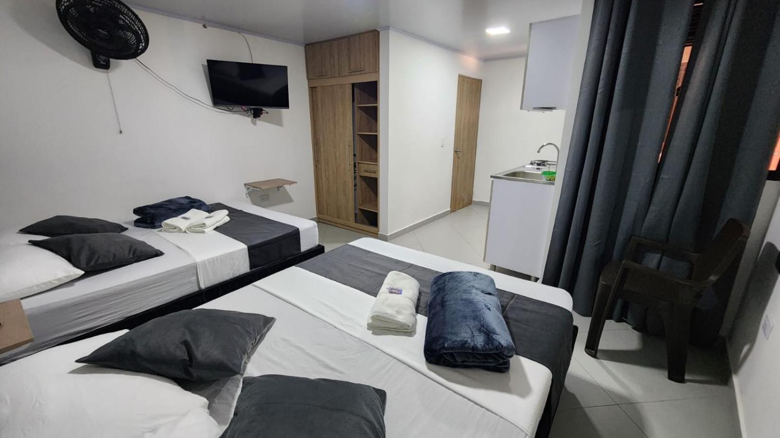 Hotel Medellin Calasanz Dış mekan fotoğraf