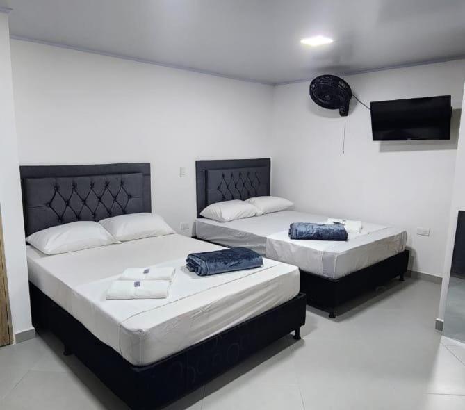 Hotel Medellin Calasanz Dış mekan fotoğraf