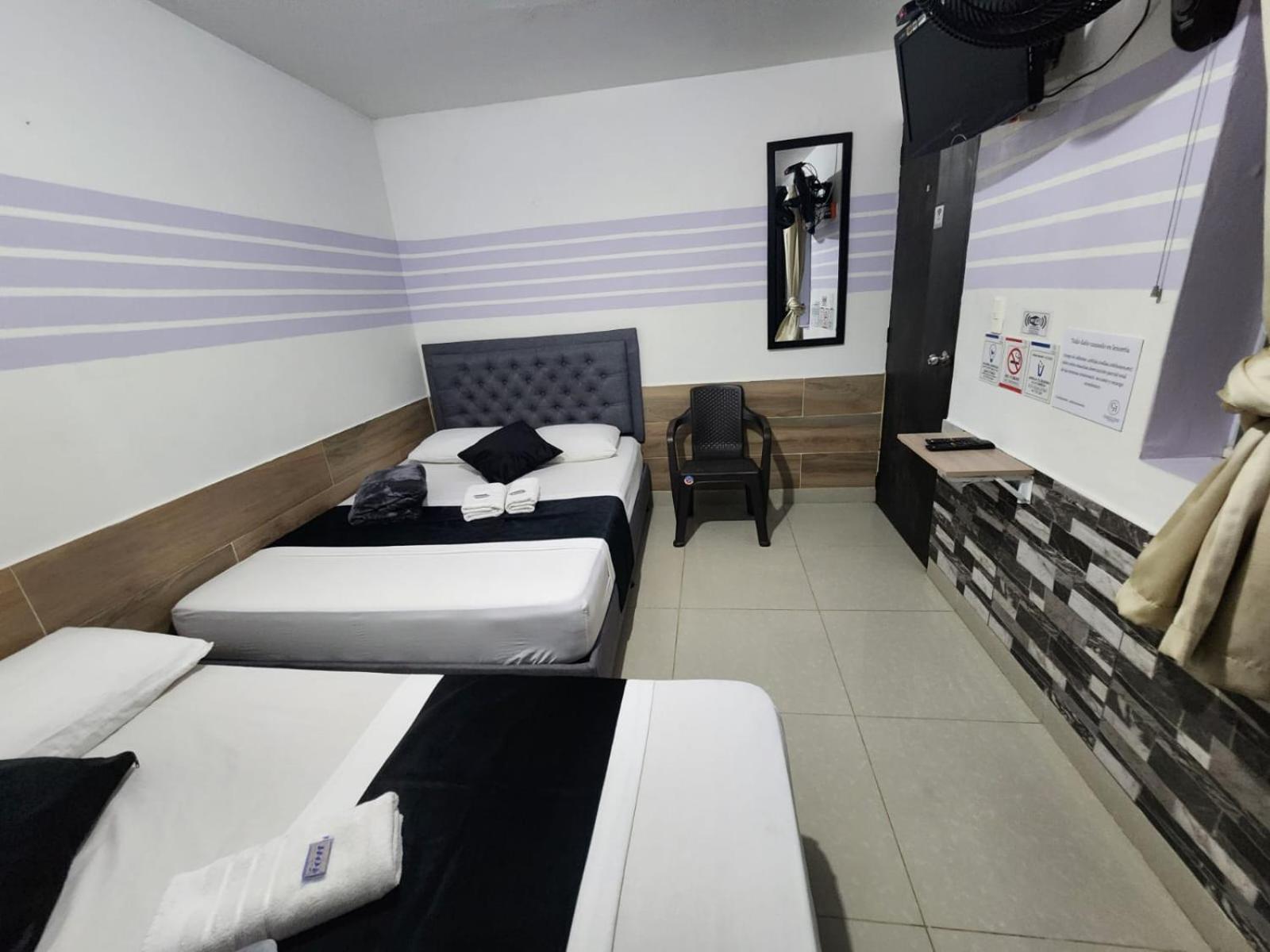 Hotel Medellin Calasanz Dış mekan fotoğraf