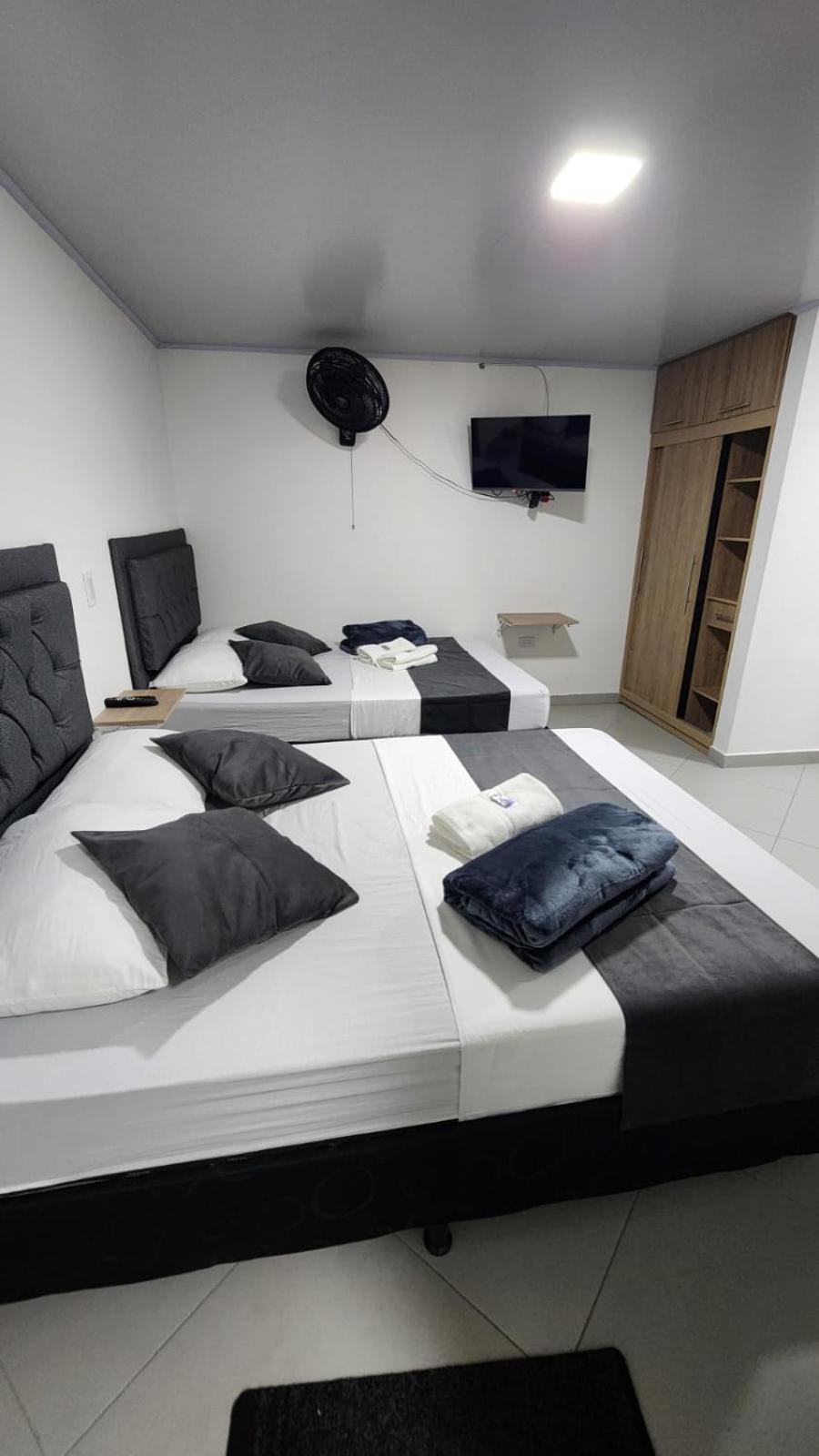 Hotel Medellin Calasanz Dış mekan fotoğraf