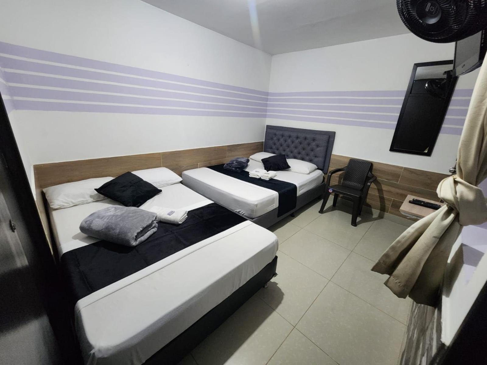 Hotel Medellin Calasanz Dış mekan fotoğraf