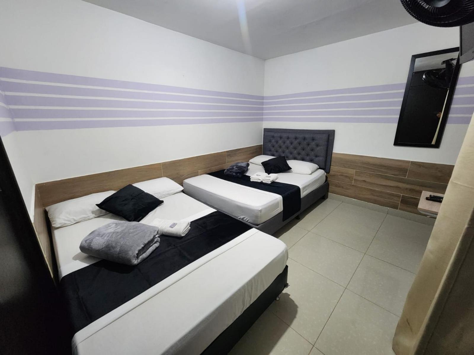 Hotel Medellin Calasanz Dış mekan fotoğraf