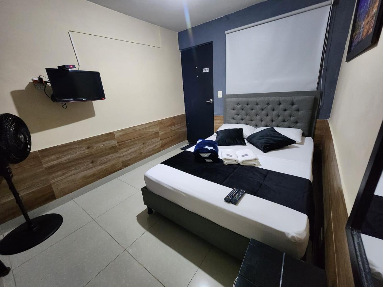 Hotel Medellin Calasanz Dış mekan fotoğraf