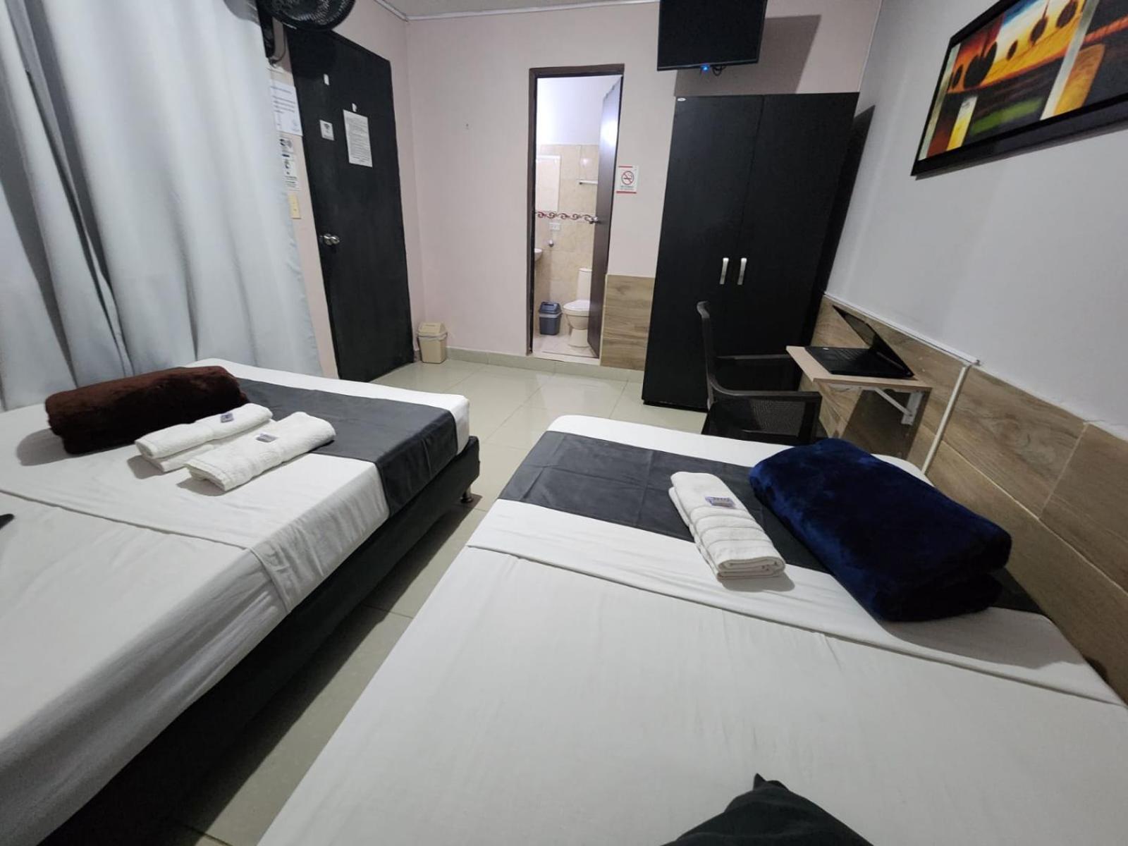 Hotel Medellin Calasanz Dış mekan fotoğraf